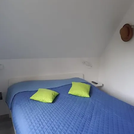 Tu I Teraz Blue Mare